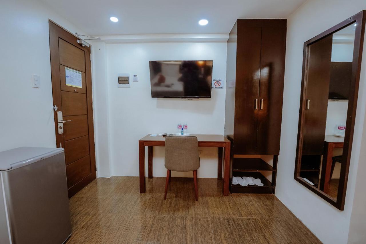 Emerald Boutique Hotel Legazpi Exterior photo